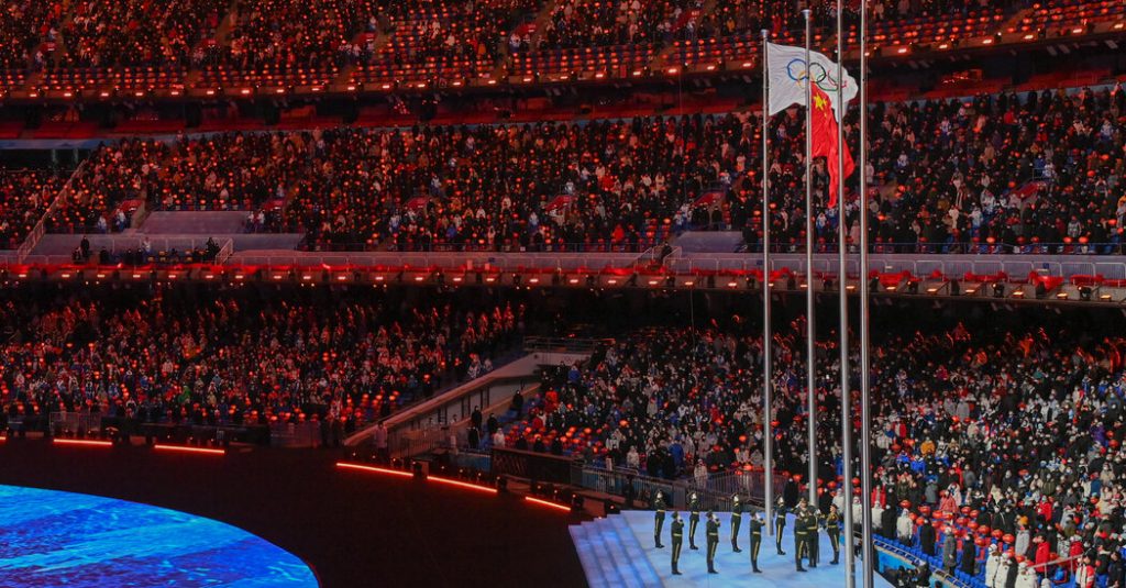 Dengan upacara penutupan Olimpiade, China merayakan kemenangan tanpa kesenangan
