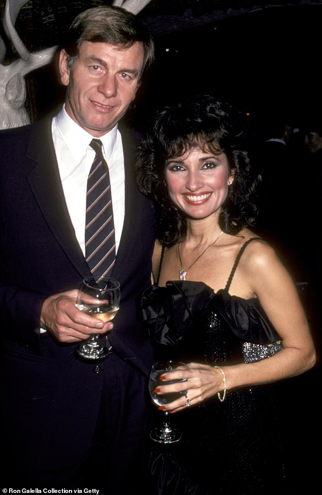 Going Back: Pasangan Kekuatan Selama Hiburan Malam Ini & Pesta ABC-TV di Tavern on the Green di New York City pada tahun 1983