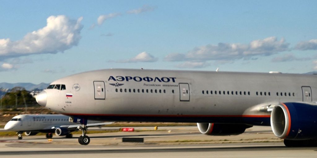 Amerika Serikat berharap untuk melarang penerbangan Rusia dari wilayah udara Amerika