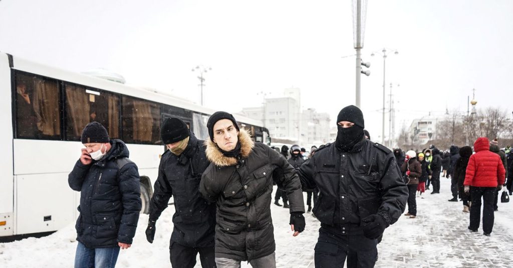 Lebih dari 4.300 ditangkap dalam protes anti-perang di Rusia