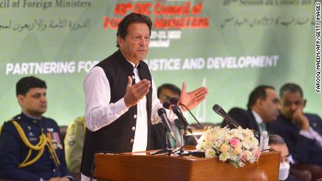 Perdana Menteri Pakistan Imran Khan digulingkan dari jabatan pemimpin negara itu setelah mosi tidak percaya
