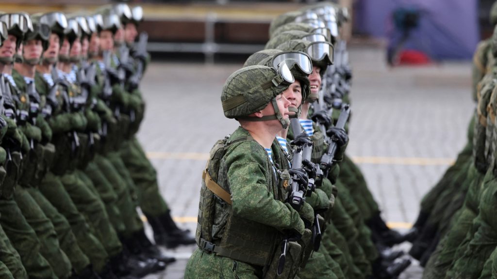 Saat Perang Ukraina Berlanjut, Rusia Menghapus Batas Usia Militer