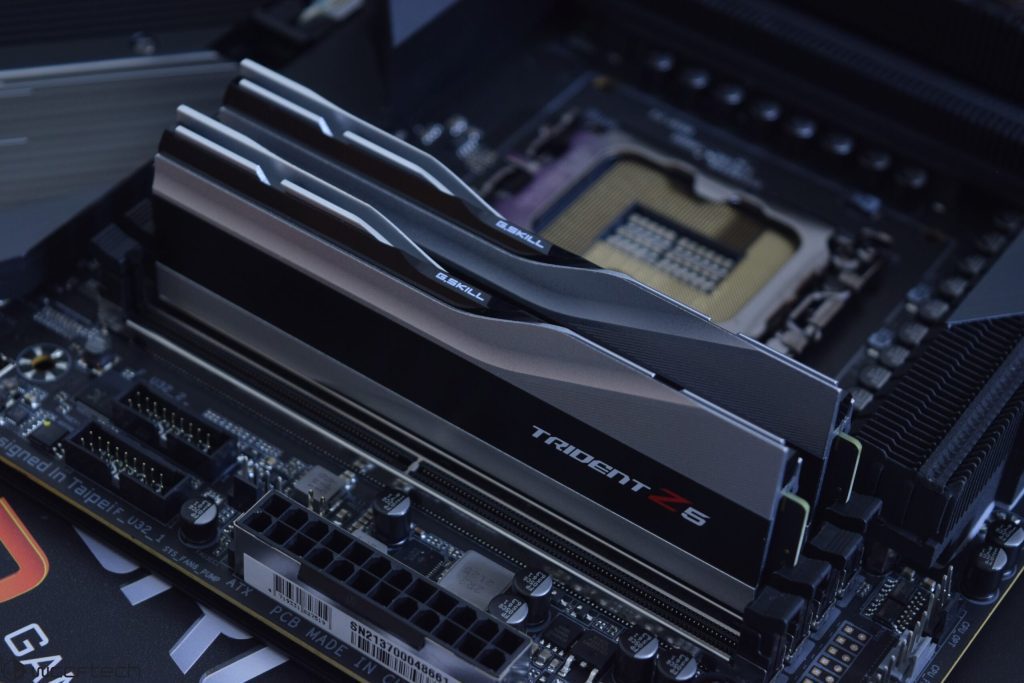 CPU AMD Ryzen 7000 mungkin memiliki keunggulan dibandingkan kemampuan memori Intel Raptor Lake DDR5 karena kecepatan "asli" 5200Mbps terdaftar untuk generasi ke-13