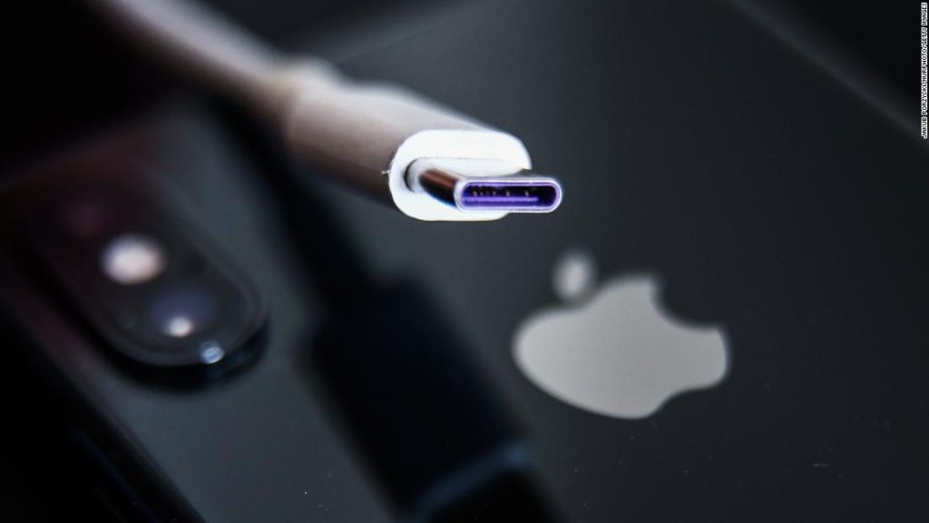Apple akan diminta untuk mendukung pengisi daya USB-C berdasarkan kebijakan UE yang baru