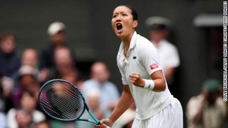 Harmony Tan menunjukkan ketangguhan sepanjang kejutannya, kemenangan dramatis atas Serena Williams.