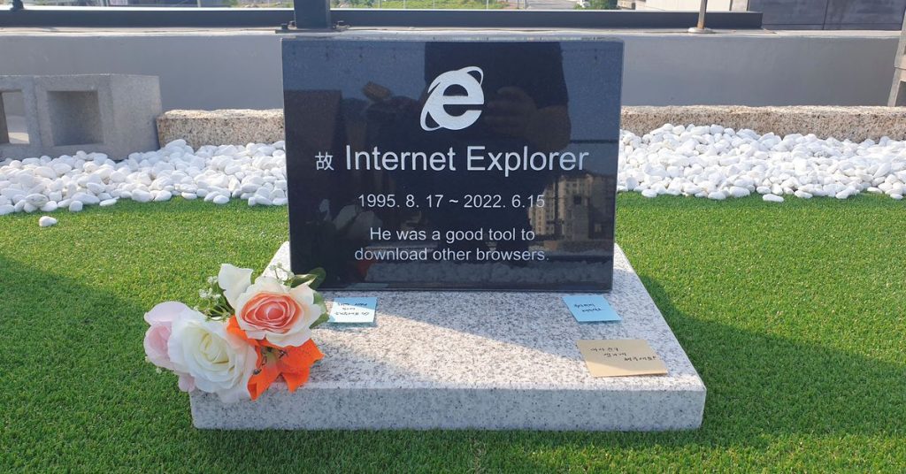 Saksikan batu nisan Internet Explorer menyebar sangat cepat di Korea Selatan