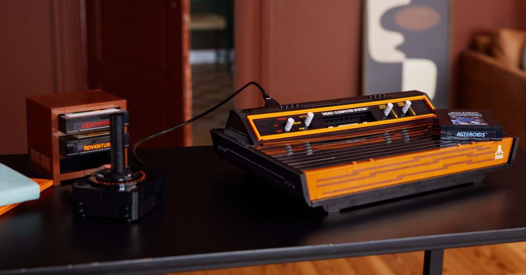 Konsol Atari 2600 yang ikonik mendapatkan perawatan Lego untuk merayakan ulang tahun ke-50 perusahaan