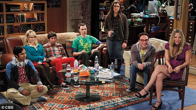Taktik itu membuahkan hasil: Lima bintang utama The Big Bang Theory CBS menegosiasikan kesepakatan senilai $1 juta per episode pada tahun 2018 untuk kembali ke musim kedua belas terakhir.