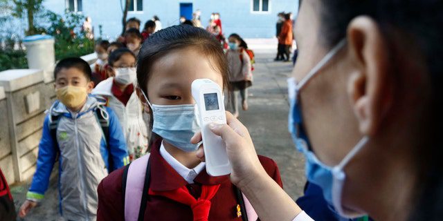 Pada hari Sabtu, 30 Juli 2022, Korea Utara melaporkan tidak ada kasus demam baru untuk pertama kalinya sejak tiba-tiba mengakui wabah lokal pertama COVID-19 dan menempatkan 26 juta orang di bawah pembatasan yang lebih ketat pada bulan Mei.