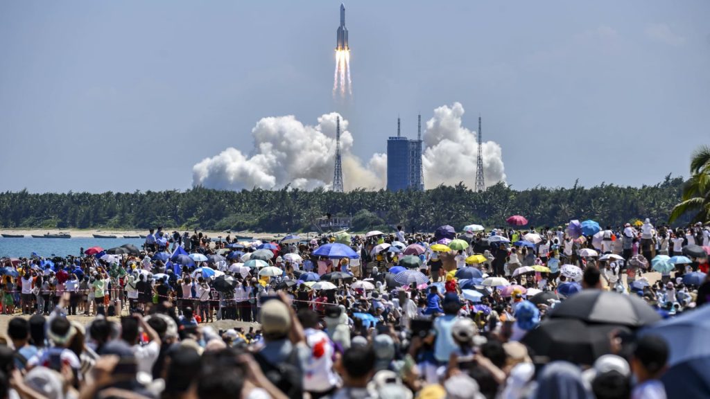 Rudal China jatuh ke Bumi, NASA mengatakan Beijing tidak berbagi informasi