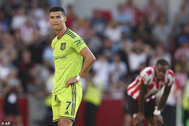 Ada kekhawatiran tentang posisi dan pengaruh Cristiano Ronaldo di ruang ganti United