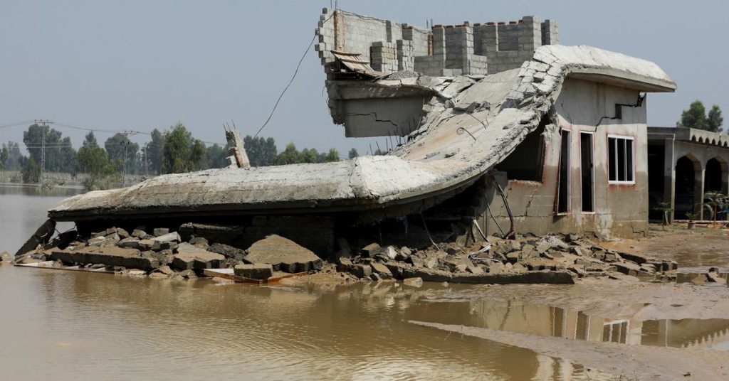 Bencana banjir di Pakistan merenggut 1.100 nyawa, termasuk 380 anak-anak