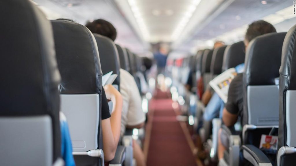 FAA meminta umpan balik publik tentang ukuran kursi pesawat