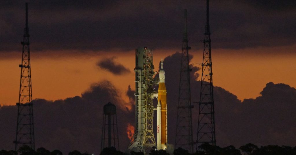 NASA menunda uji terbang roket New Moon pertama Artemis setelah kegagalan mesin