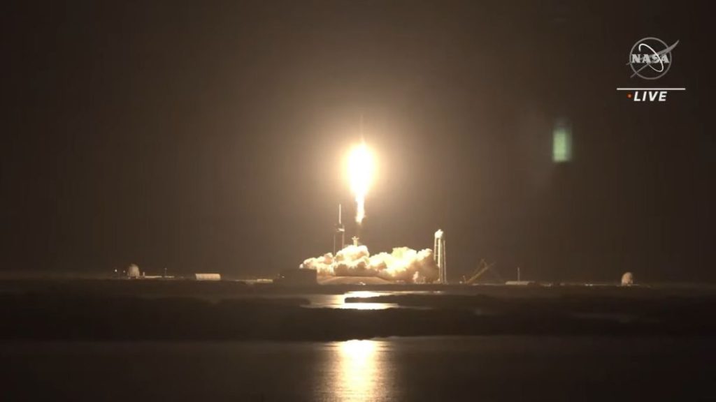 SpaceX menangani kerusakan Falcon 9 sebelum peluncuran astronot Kru-5