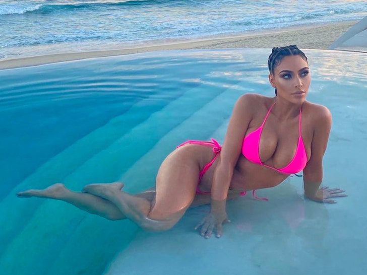 Tembakan panas Kim Kardashian