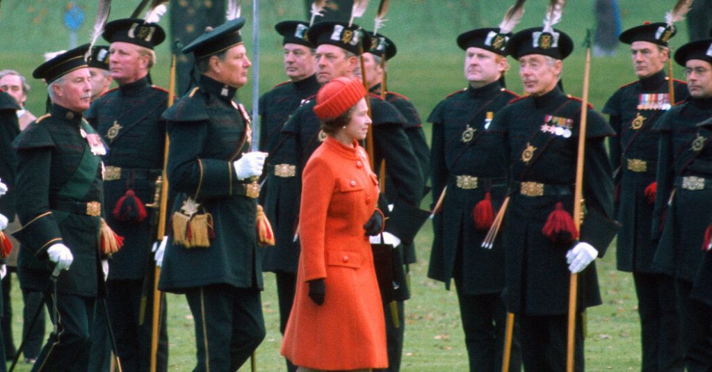 Bagaimana gaya Ratu Elizabeth II membentuk dunia