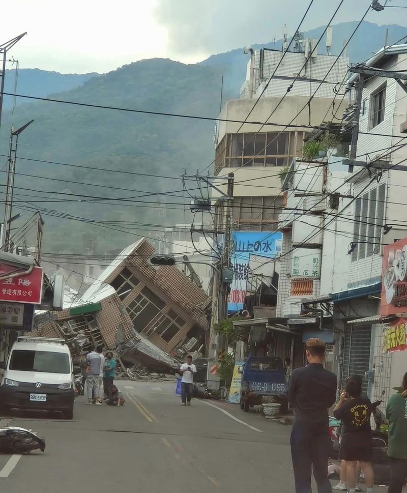 Gempa Taiwan: Peringatan tsunami setelah gempa berkekuatan 6,9