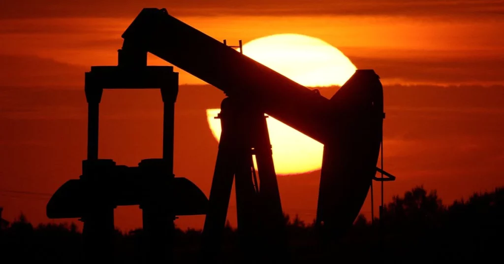 Harga minyak naik karena ketidakpastian pasokan meningkat