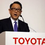 Kepala Toyota mengatakan larangan mobil bertenaga gas California akan ‘sulit’ untuk dipenuhi