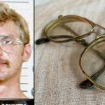 Kacamata penjara Jeffrey Dahmer dijual seharga $ 150.000
