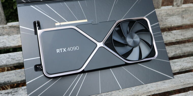 Kami sedang menguji Nvidia RTX 4090 - mari tunjukkan seberapa beratnya