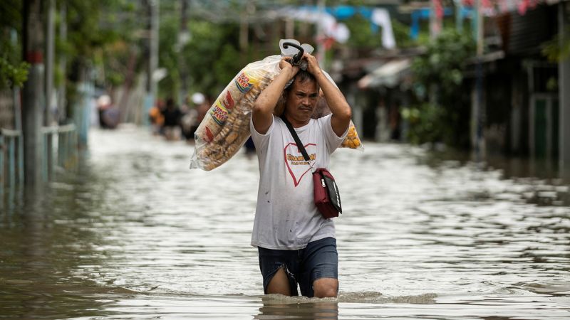 Badai di Filipina: Korban tewas Nalgi (Paeng) meningkat menjadi 98, menurut badan bencana