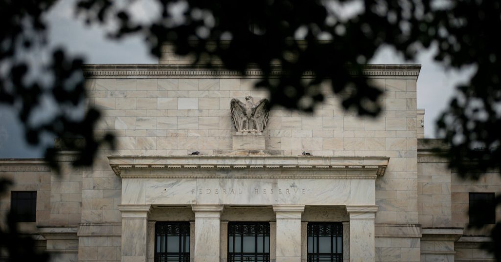 Federal Reserve, menatap dua opsi besar, memetakan arah yang agresif
