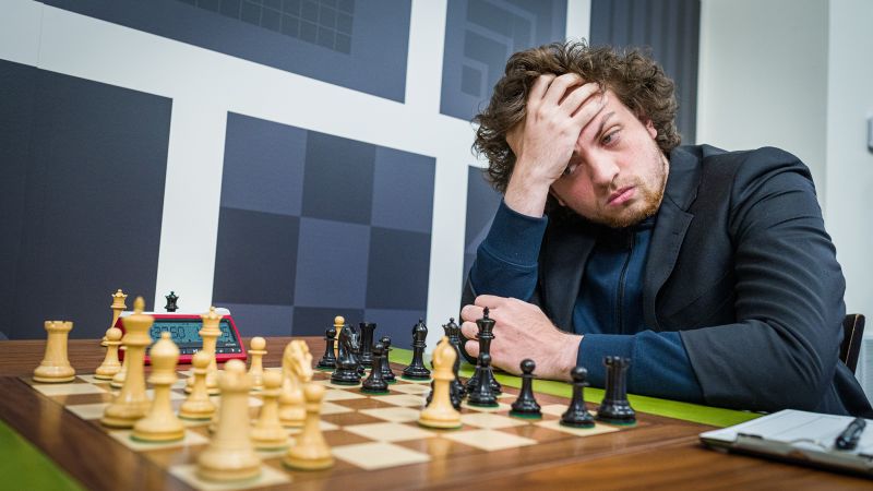 Hans Niemann: Master catur 'tidak akan menahan diri' di tengah tuduhan kecurangan