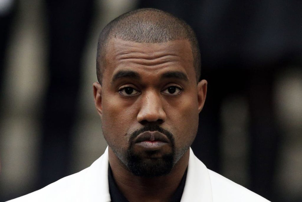 Kanye West News - Terbaru: Rapper Diduga Ingin Beri Nama Album Ye 2018 'Hitler'