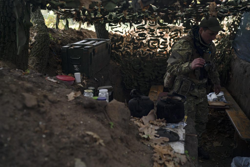 Rusia akan mengevakuasi penduduk Kherson saat Ukraina maju