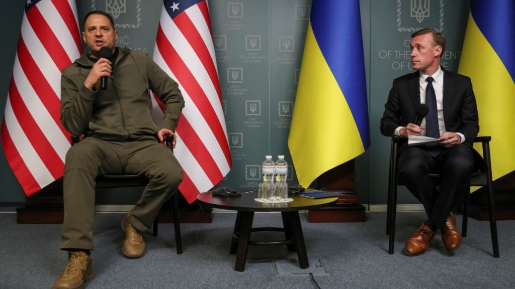 Penasihat Keamanan Nasional AS pada kunjungan mendadak ke Kyiv mengatakan dukungan 'tak tergoyahkan' akan terus berlanjut