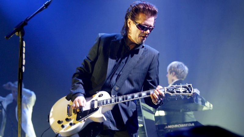 Andy Taylor, mantan gitaris Duran Duran, menderita kanker stadium 4