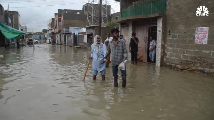 Pakistan berjuang setelah banjir bersejarah
