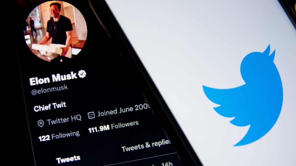 Twitter tiba-tiba memotong sejumlah besar pekerja kontrak