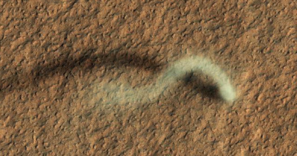 Penjelajah NASA menangkap suara setan debu pertama di Mars: 'Tentu beruntung'